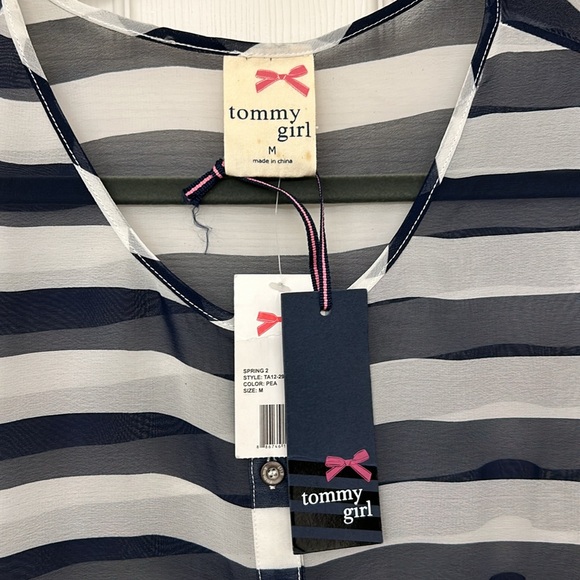 🍄SALE Tommy Girl Navy & White Shear Sleeveless Top - Picture 3 of 4